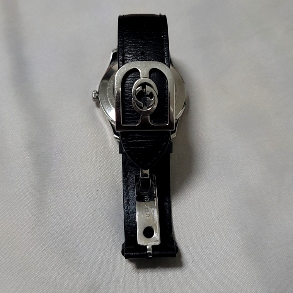 Gucci G - Timeless Signature Bee Automic Black Leather Strap Watch